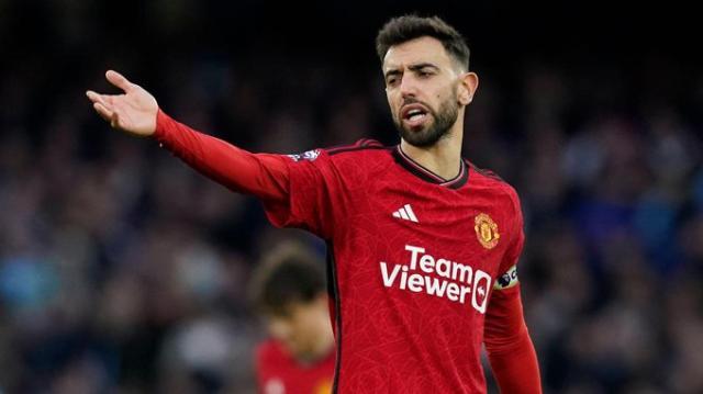 曼联9亿赞助肥约2025生效，不进欧冠每年倒扣千万