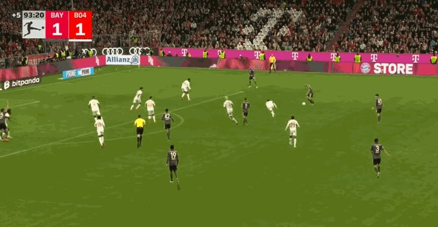 1727550236372040232.gif 莱默.gif