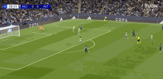 1726695467704014410.gif 吊射.gif